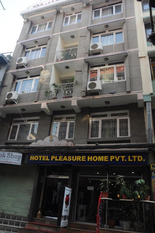 Hotel Pleasure Home Kathmandu Esterno foto
