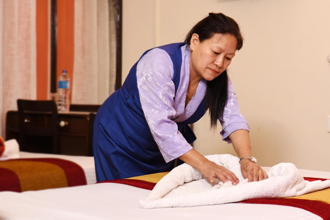 Hotel Pleasure Home Kathmandu Esterno foto