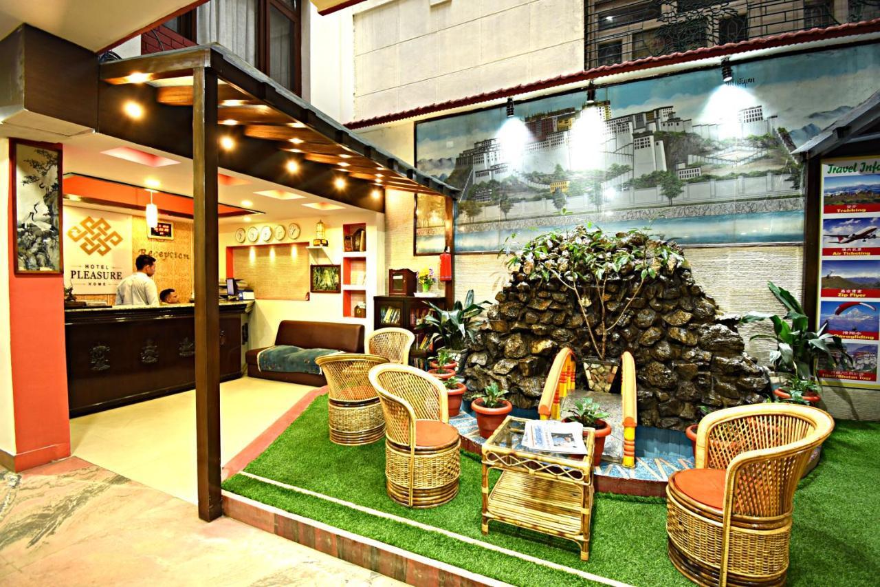 Hotel Pleasure Home Kathmandu Esterno foto