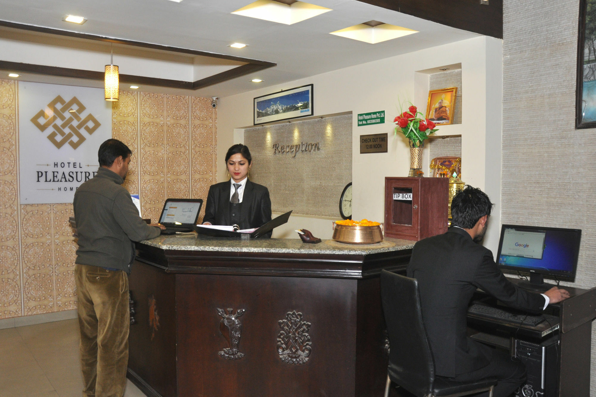 Hotel Pleasure Home Kathmandu Esterno foto